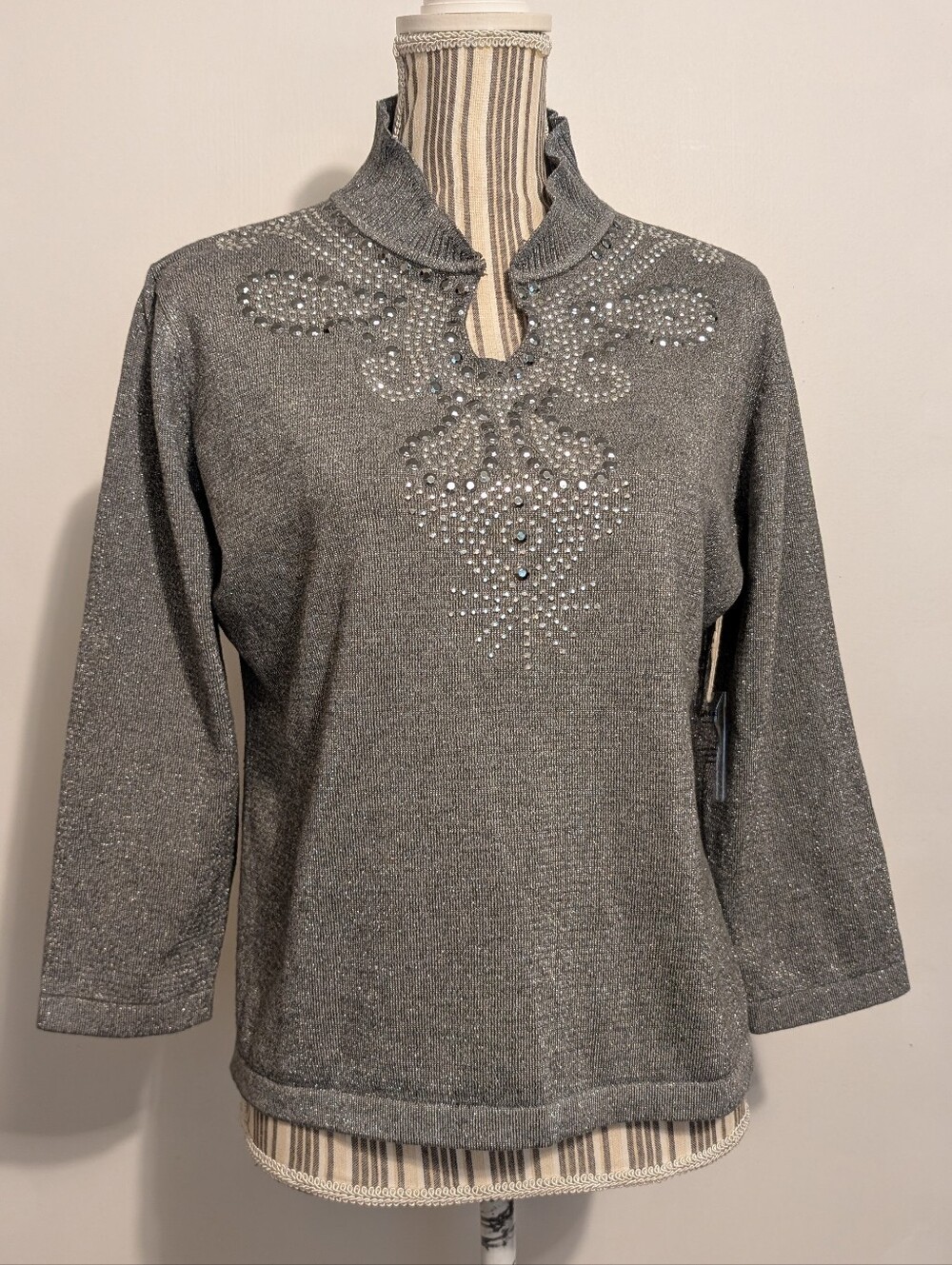 Eva & Paige Metallic Gray Embellished Top Women's Large New